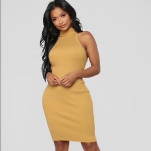 BRAND NEW!! Mustard Sleeveless Sweater Mini Dress - Women’s Size Large